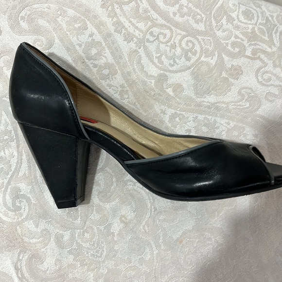 Miz Mooz Quinn pin-up style pumps SZ 6 1/2 - Picture 3 of 6